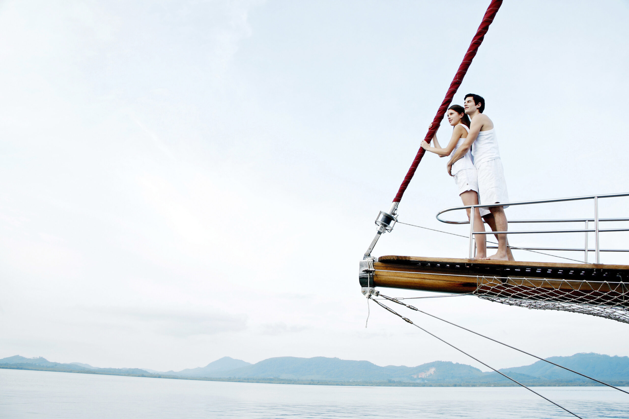 Couple on a yatch as one of the popular dating sites in LA
